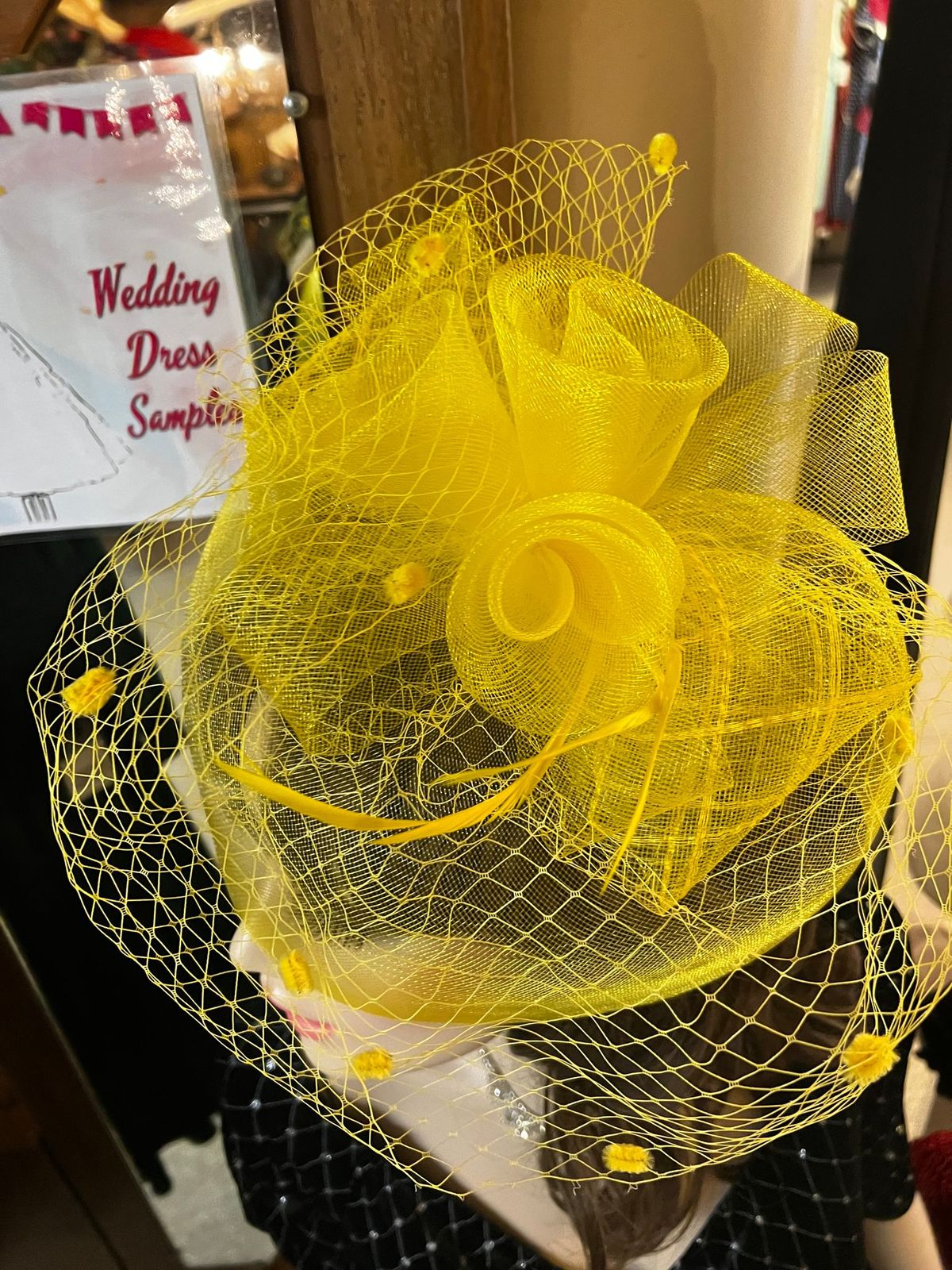 Fascinator Yellow hat 