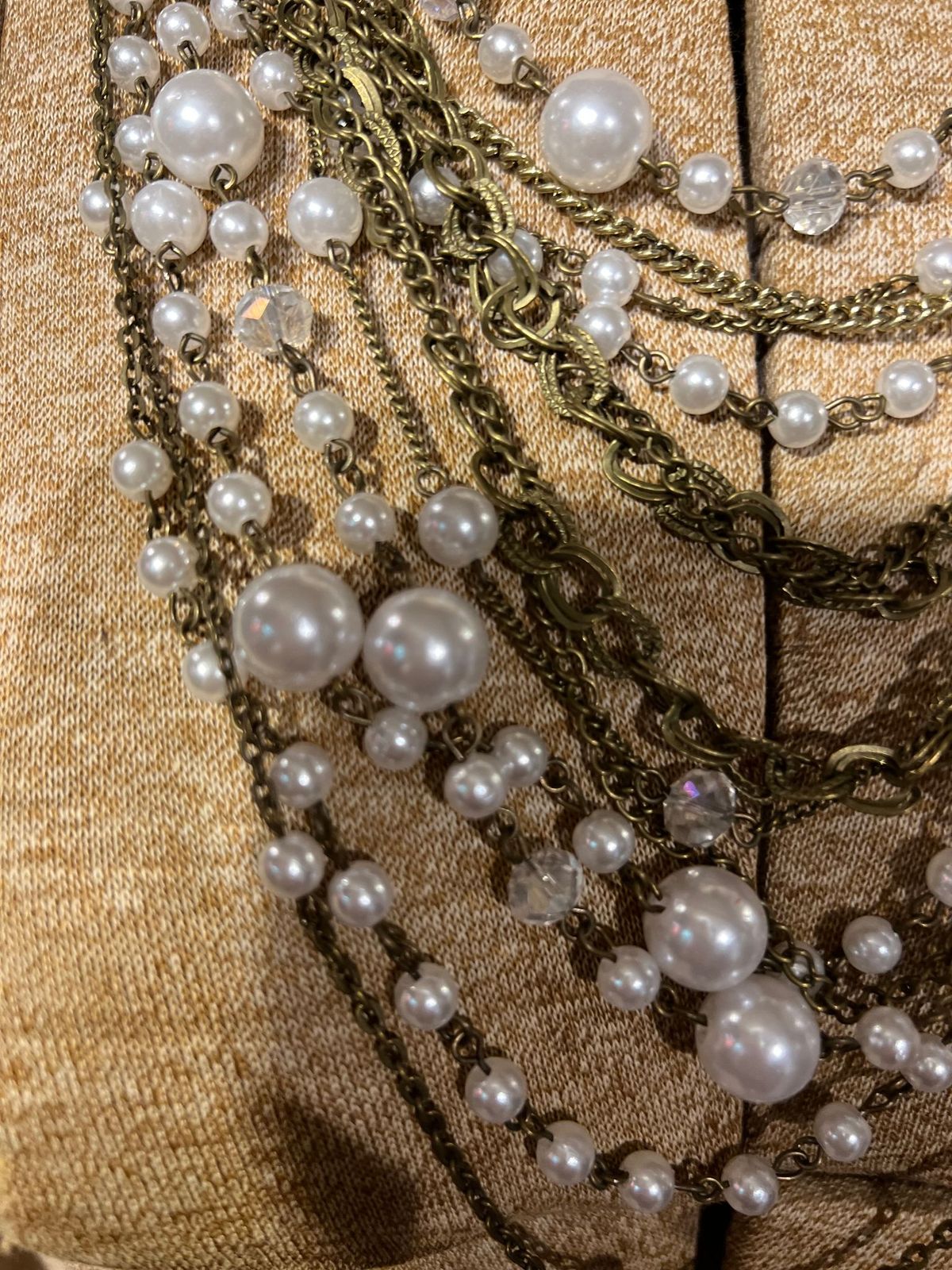 Pearl and chain statement necklace
